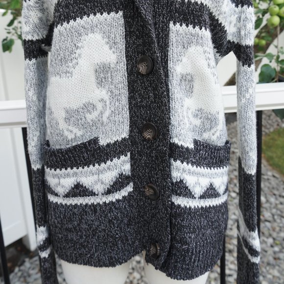 Grandpa style button up cardigan - Picture 2 of 4